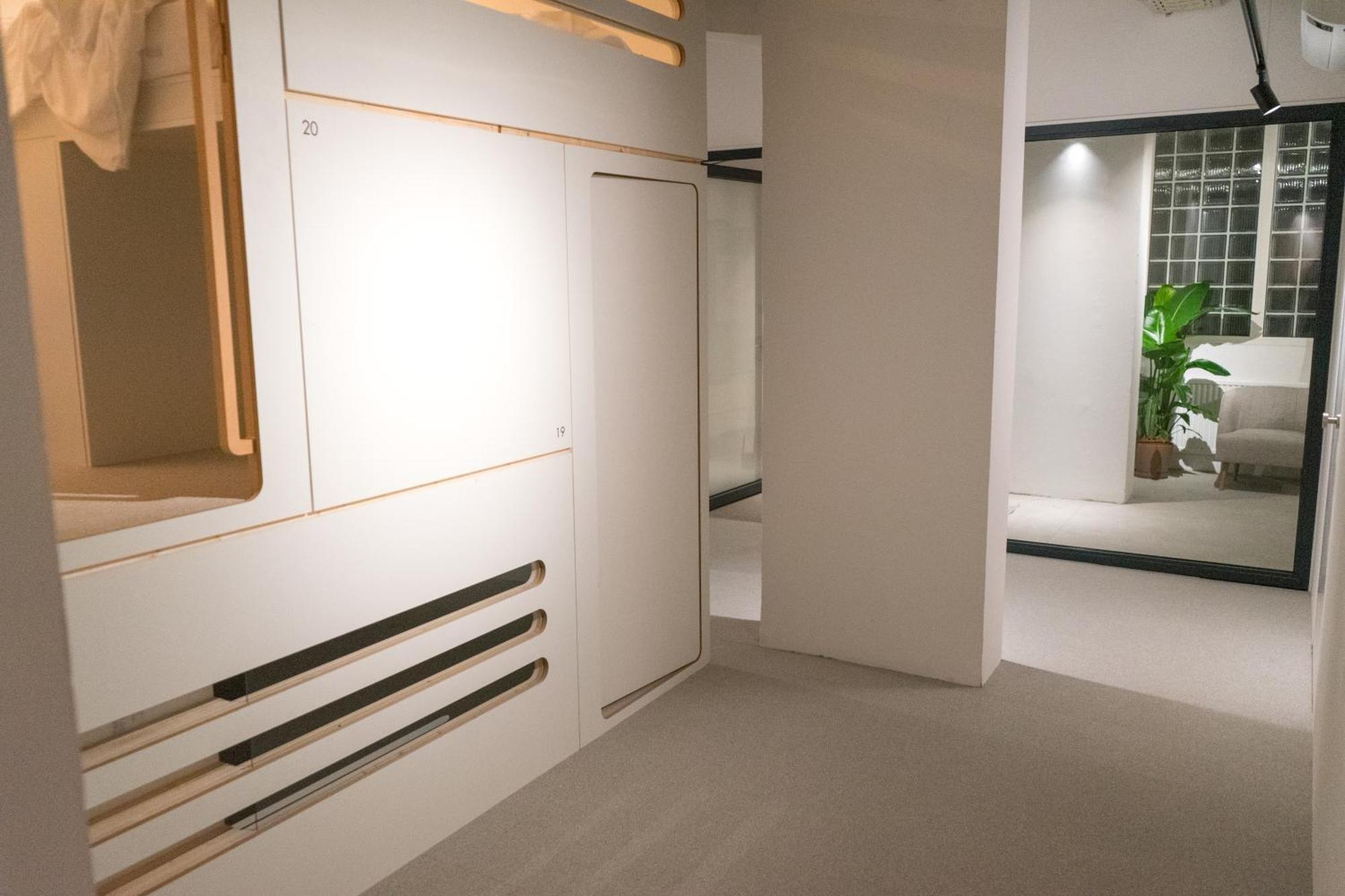 Soom Salzburg I Kapselhotel المظهر الخارجي الصورة